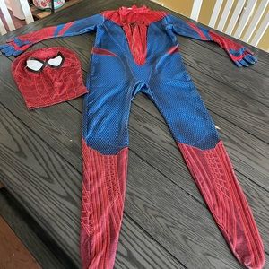 Spider-Man costume boys large. Like new.